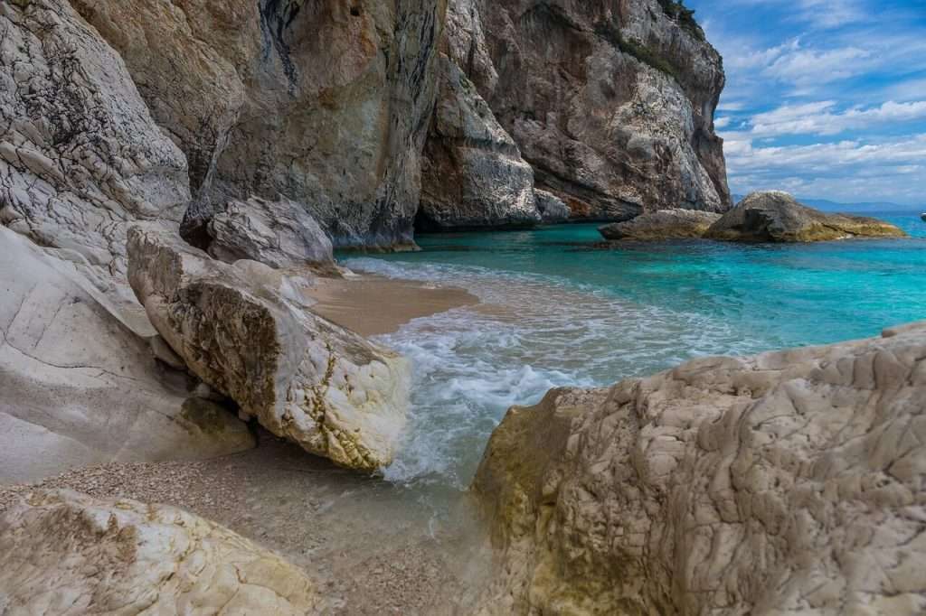 le acque cristalline della Sardegna, info utili